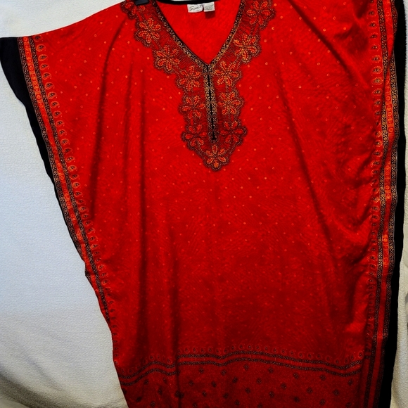 ONE SIZE./ New without tag. - Picture 2 of 5